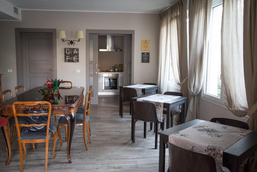 B&B La Dimora Del Garda Sirmione Bagian luar foto